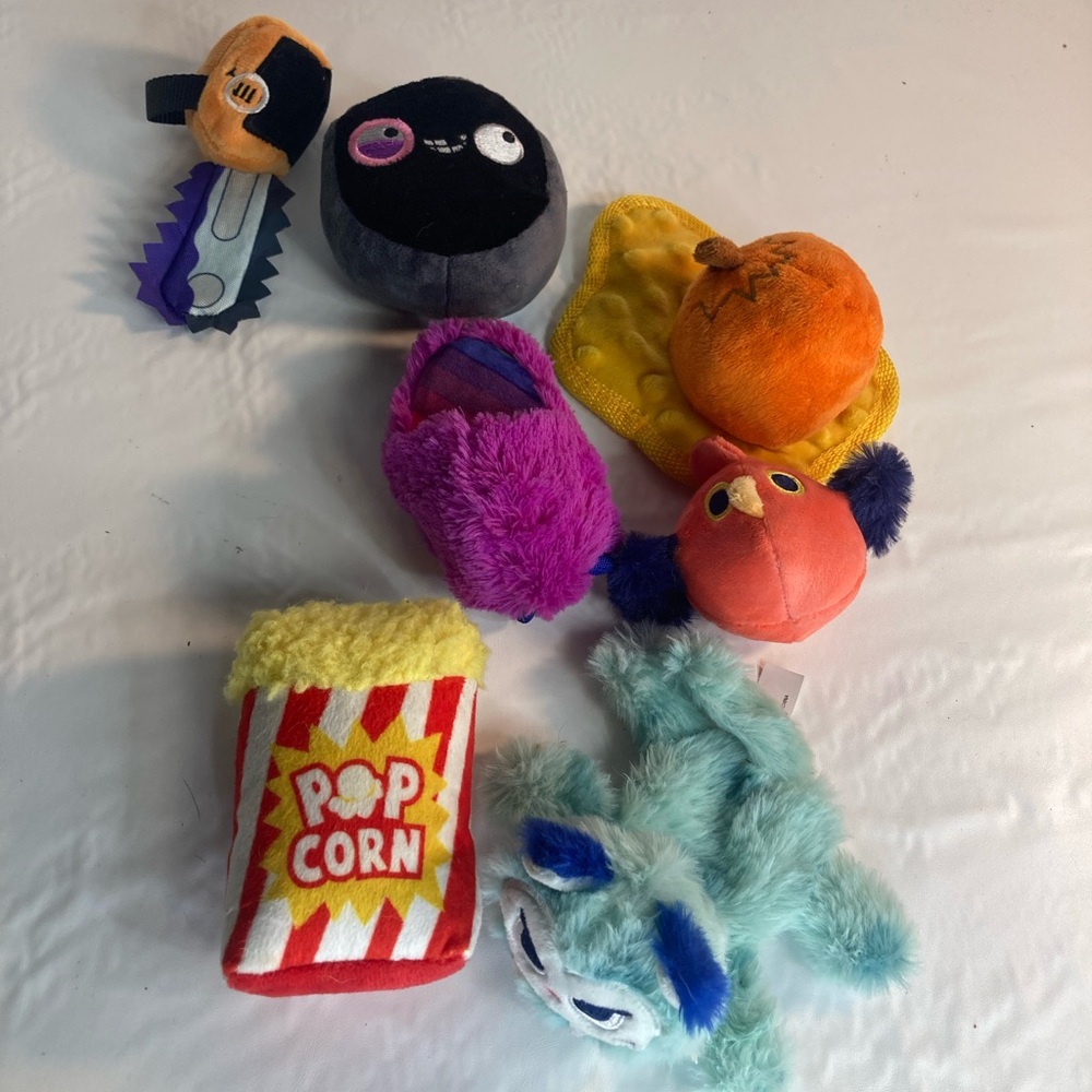 Bark dog toy lot 7 small medium